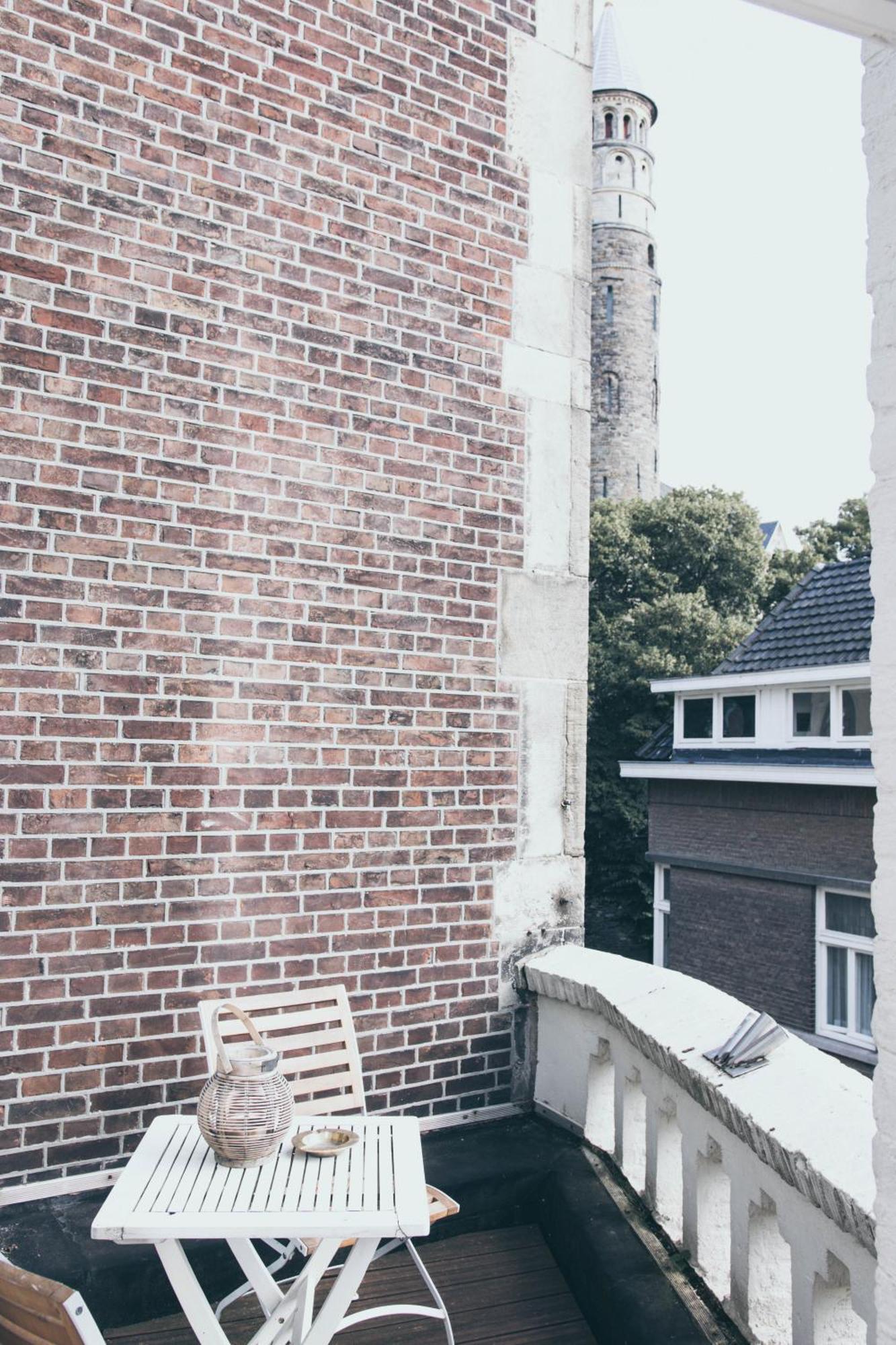 Le Virage Bistro En Hotel Maastricht Bagian luar foto